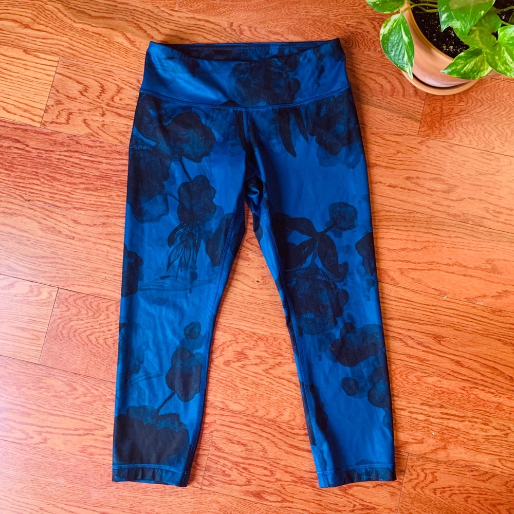 🍋 Lululemon Luxtreme Crop Pant 🍋